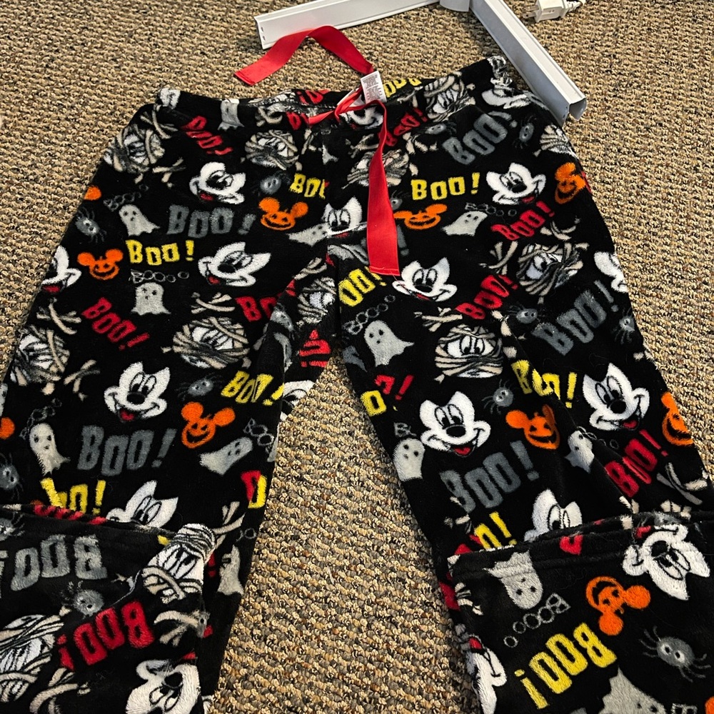 Disney Mickey Mouse Halloween Pajama Bottoms - Black and Red